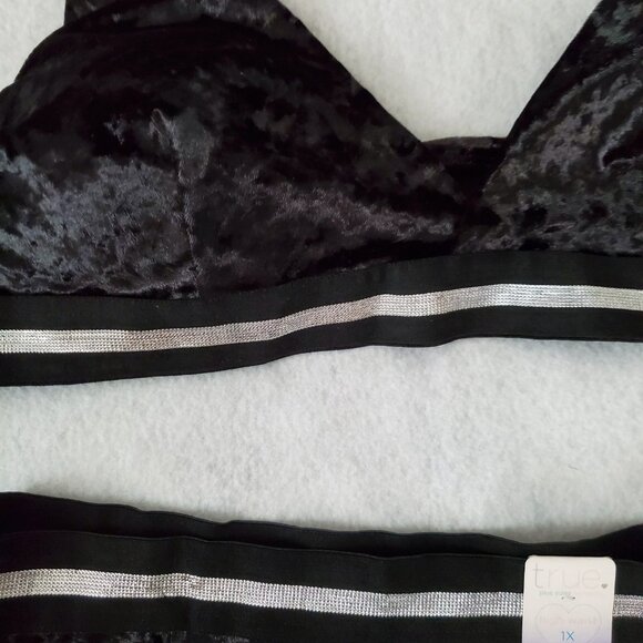 Panty & Bra Set 1X Black Velour Silver Trim Sexy rue21 - Picture 9 of 13